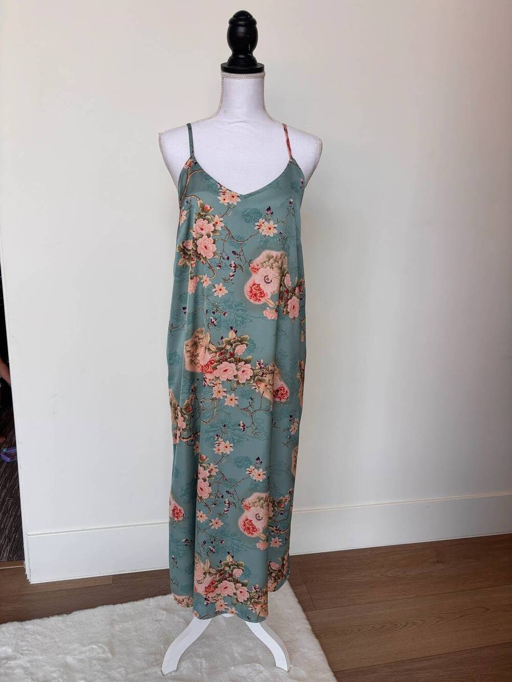 NEW PAPARAZZI women's talisay slip dress in green multi